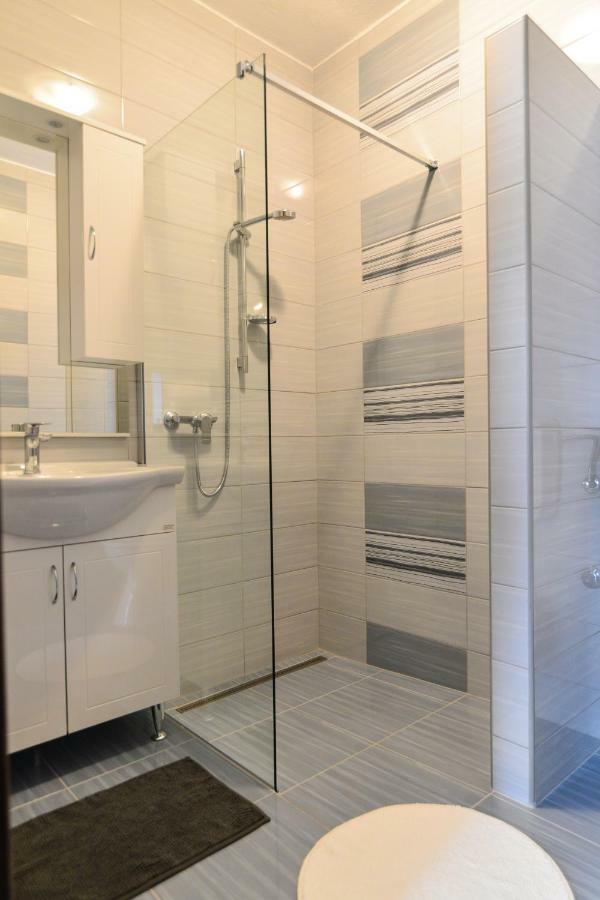 Apartment Sena 2 ปริฟลากา ภายนอก รูปภาพ