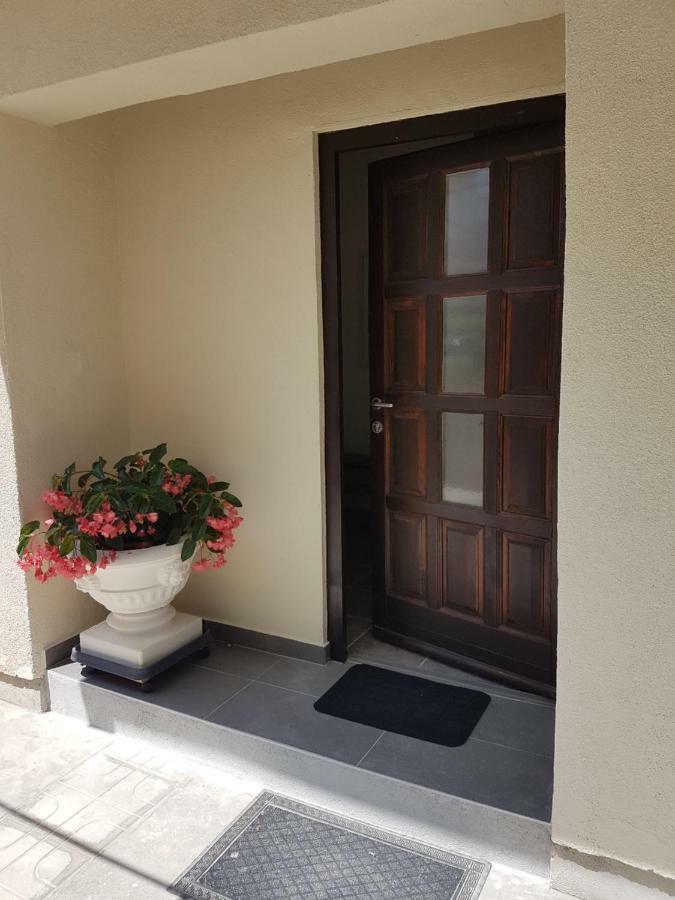 Apartment Sena 2 ปริฟลากา ภายนอก รูปภาพ